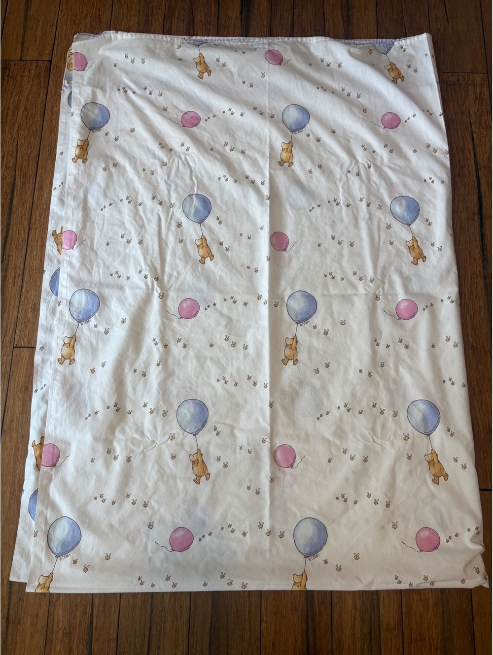 Vintage Disney Winnie The Pooh Twin Size Flat Sheet Ballon Bee Pattern